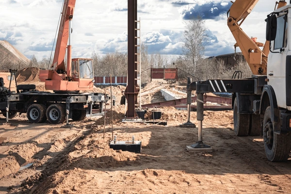 I Need a Crane Truck Near Me Endeavour Hills