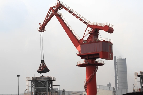 Crane Hire For Machinery Relocation Clyde