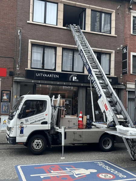 Outdoor billboard installation Berwick