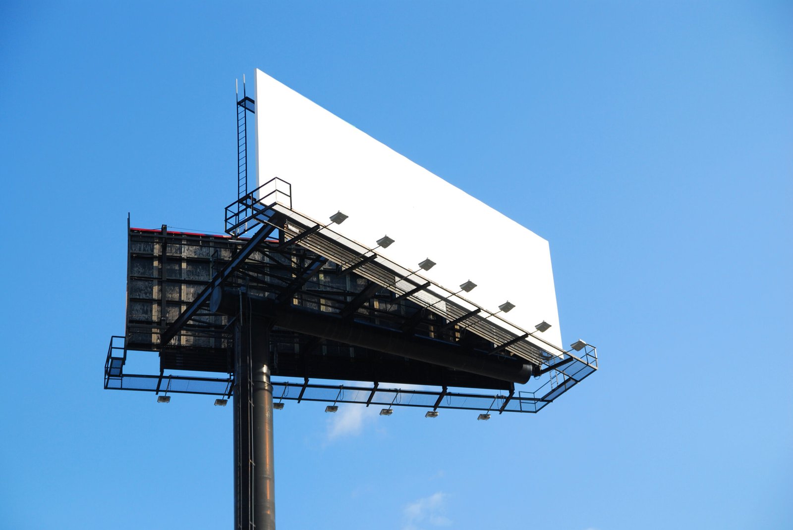 Outdoor Billboard Installation Cranbourne