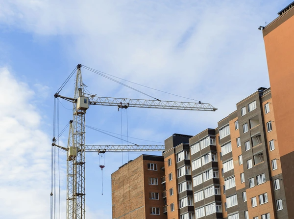 Crane hire for construction sites Melbourne CBD