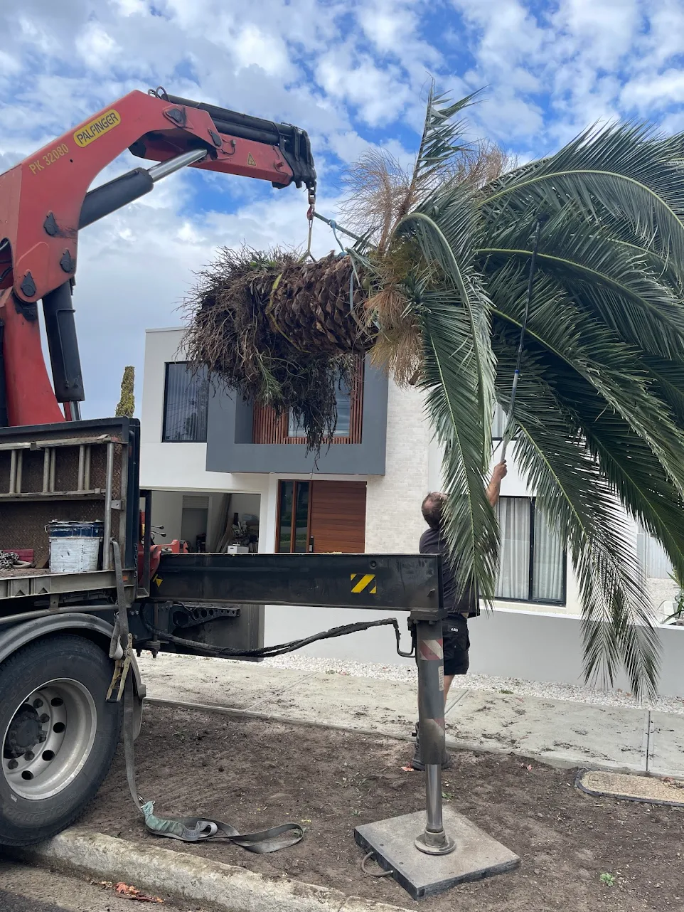 Truck And Crane Hire